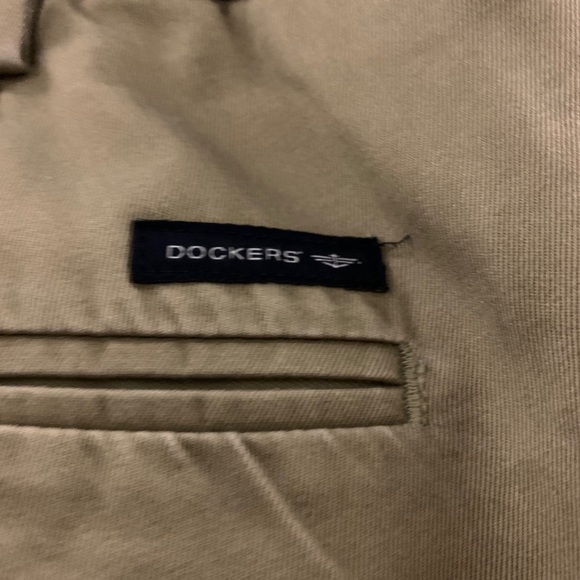 Dockers Khakis - Picture 4 of 4